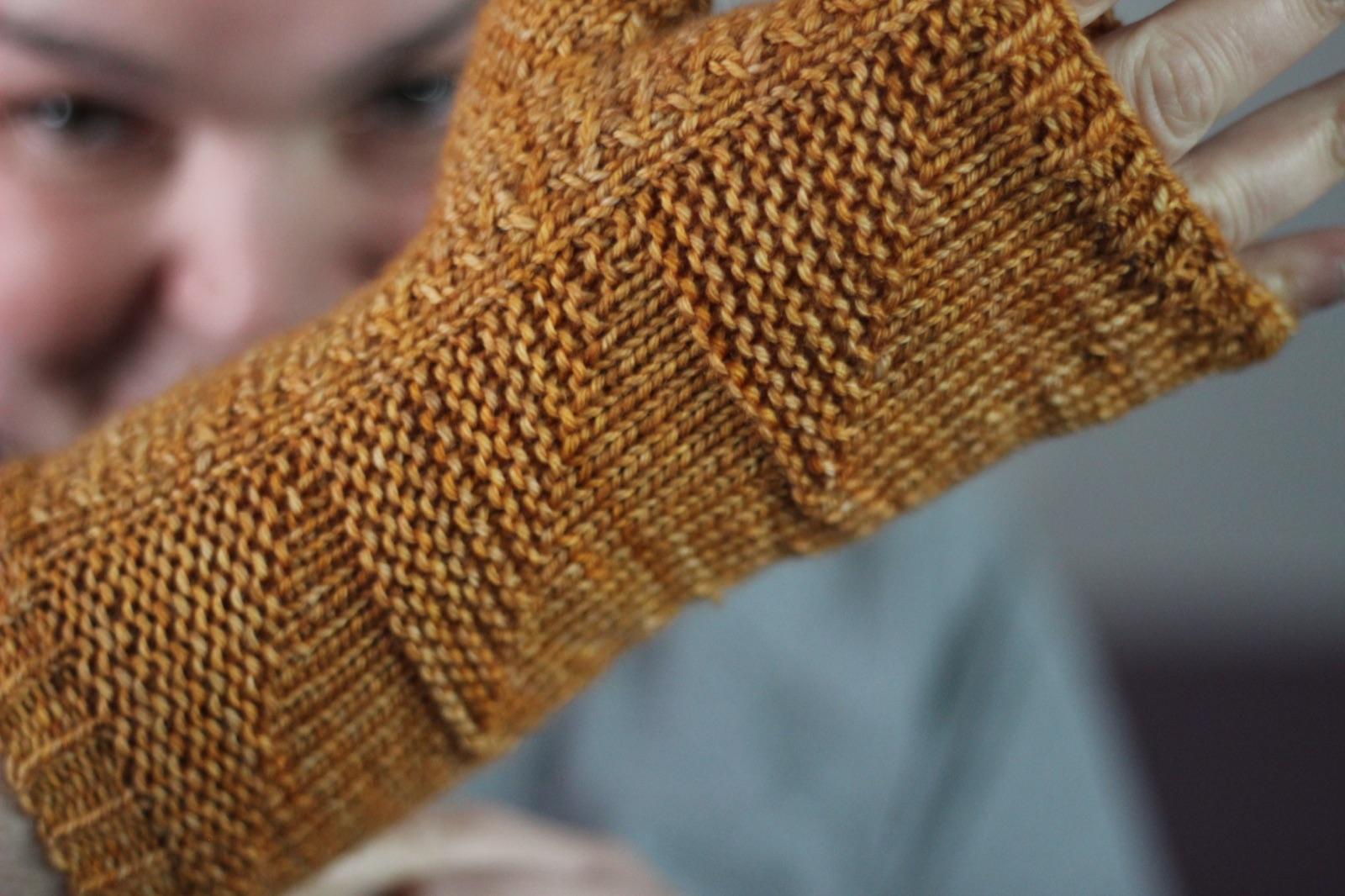 Ni, patron de tricot MarGueNée
