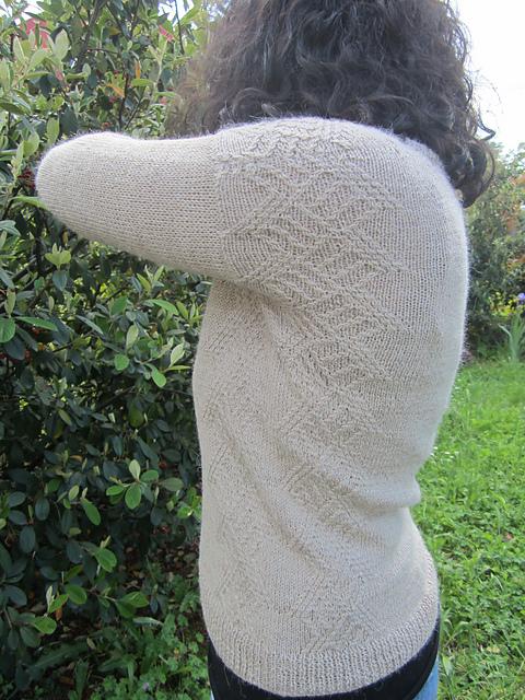 Mialet Cardigan, détail du modèle 4